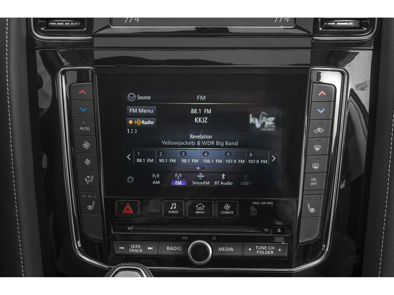 2022 INFINITI QX80 Premium Select