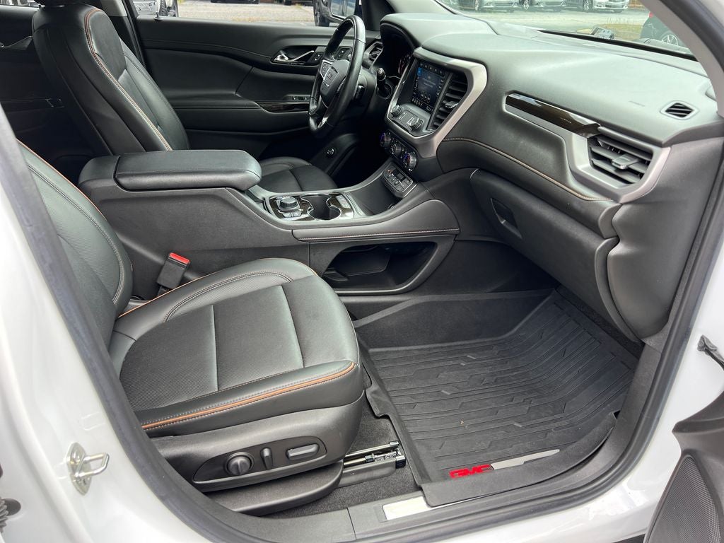 2021 GMC Acadia AT4
