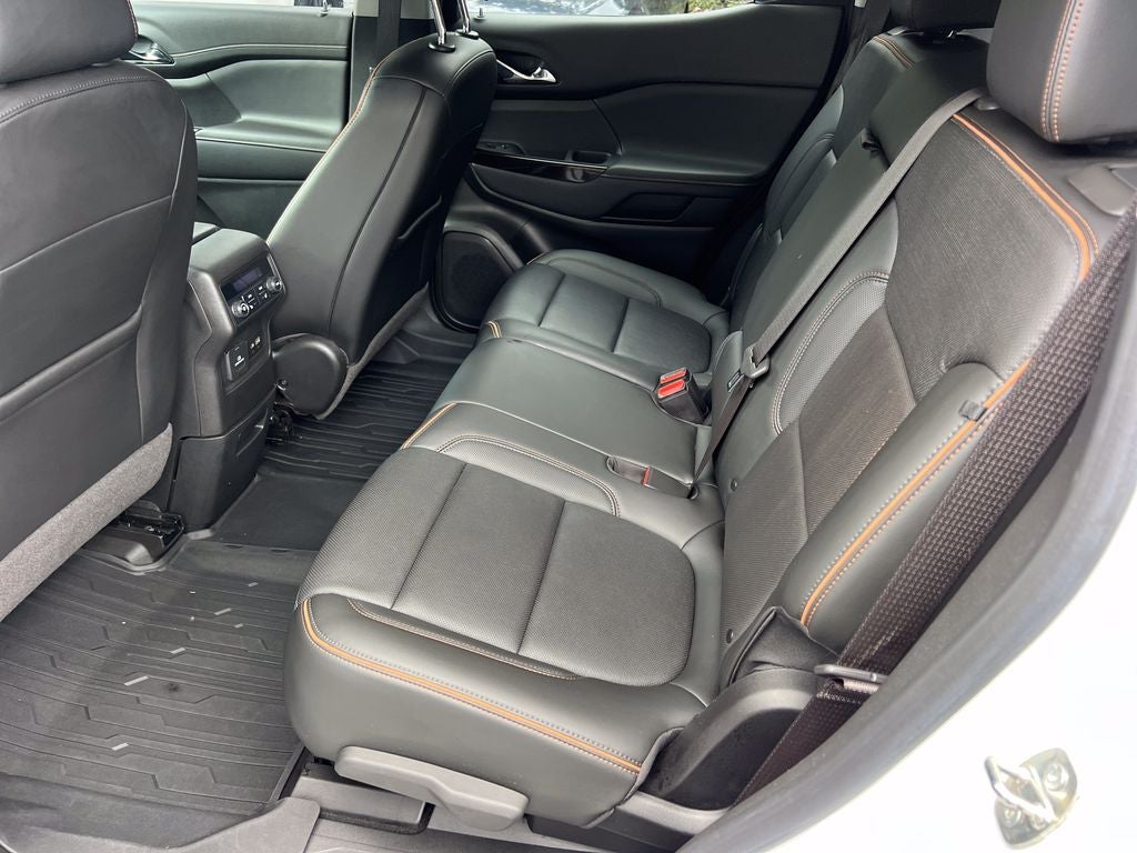 2021 GMC Acadia AT4