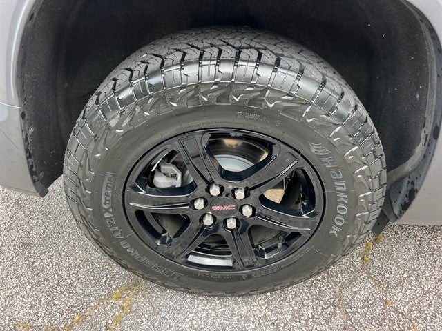 2021 GMC Acadia AT4