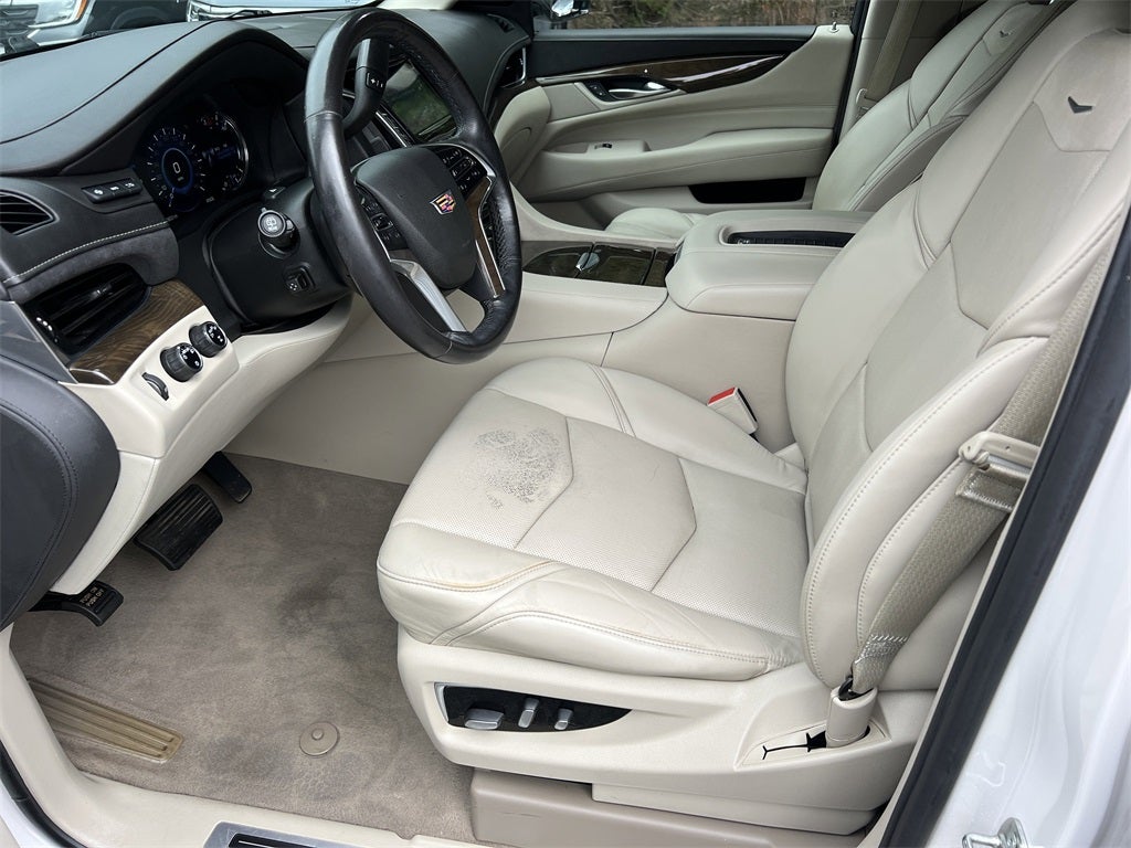 2020 Cadillac Escalade Luxury