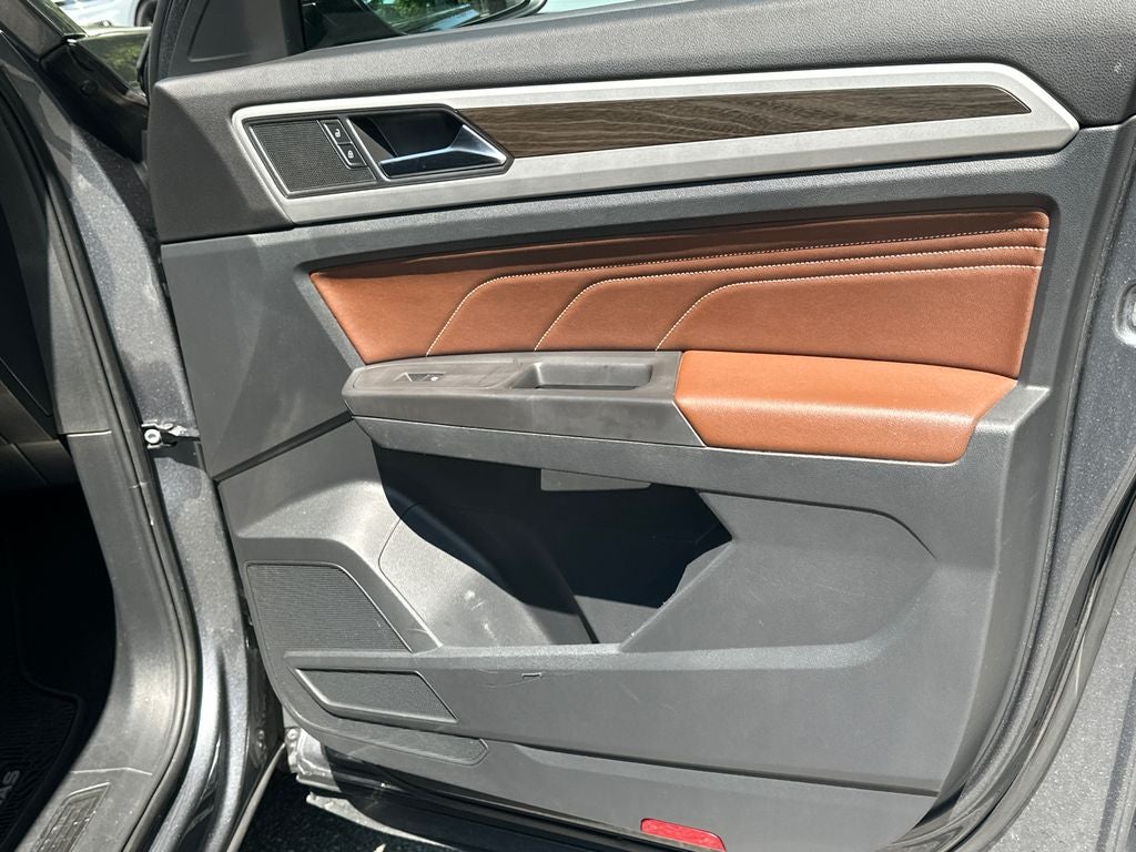 2022 Volkswagen Atlas 2.0T SE w/Technology