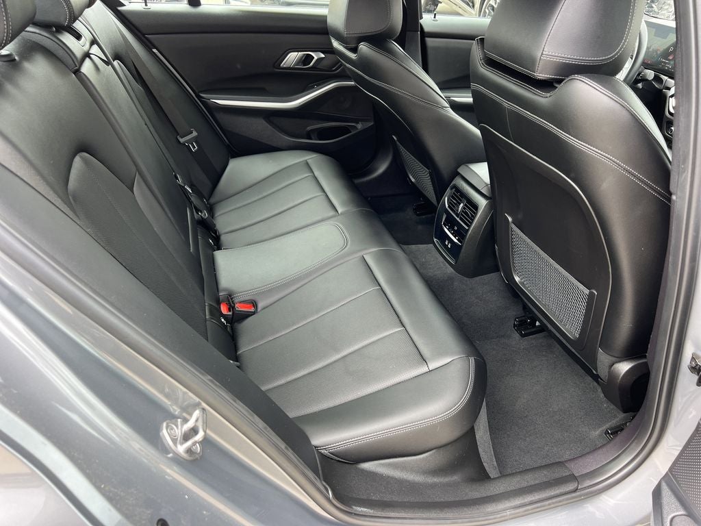 2023 BMW 3 Series 330i xDrive