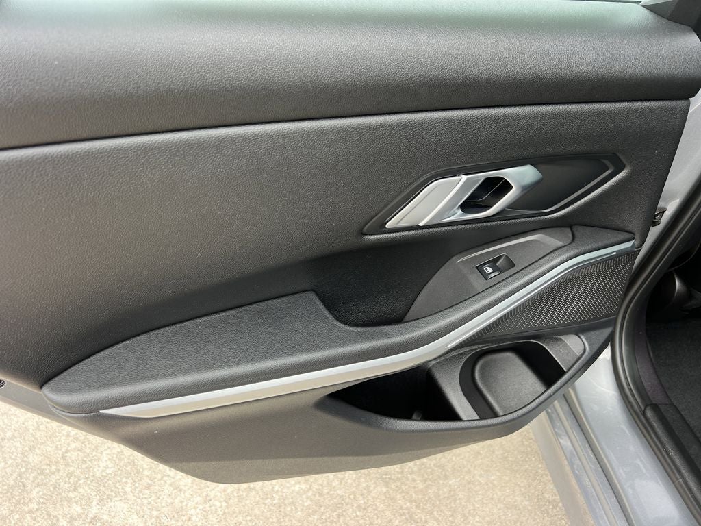2023 BMW 3 Series 330i xDrive