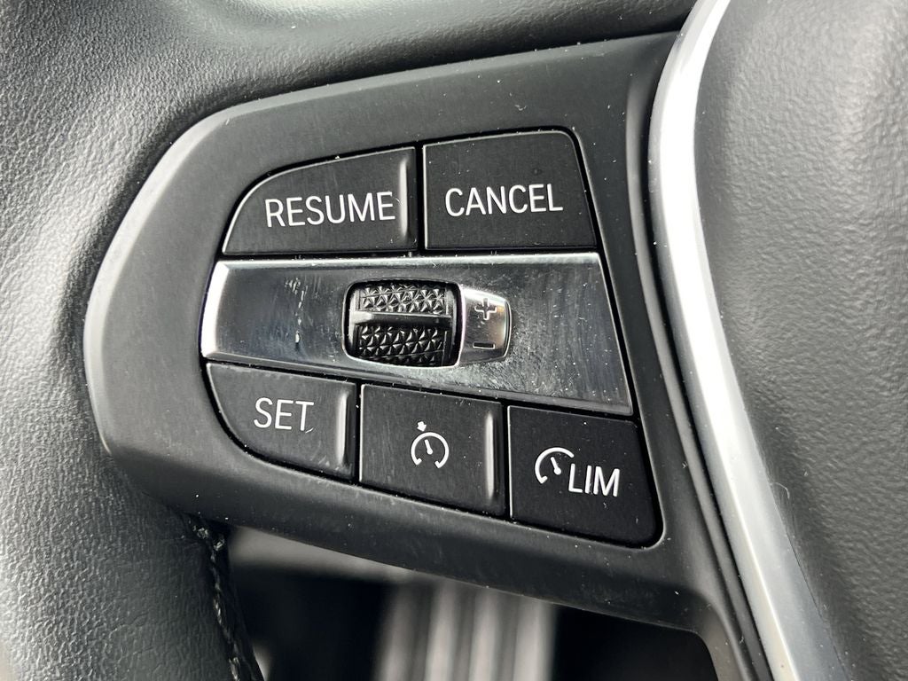 2023 BMW 3 Series 330i xDrive