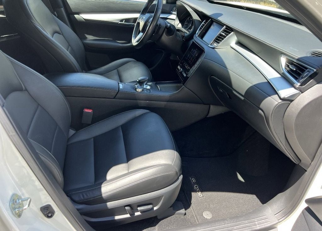 2021 INFINITI QX50 LUXE