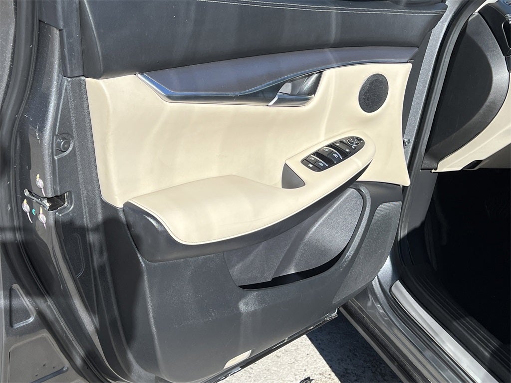 2022 INFINITI QX50 LUXE FWD