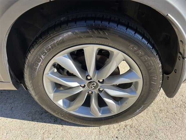 2022 INFINITI QX50 LUXE FWD