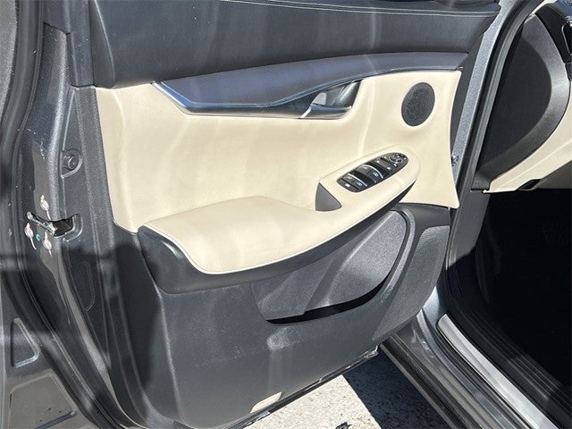 2022 INFINITI QX50 LUXE FWD