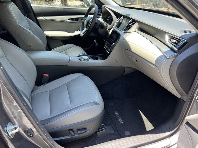 2023 INFINITI QX50 LUXE FWD