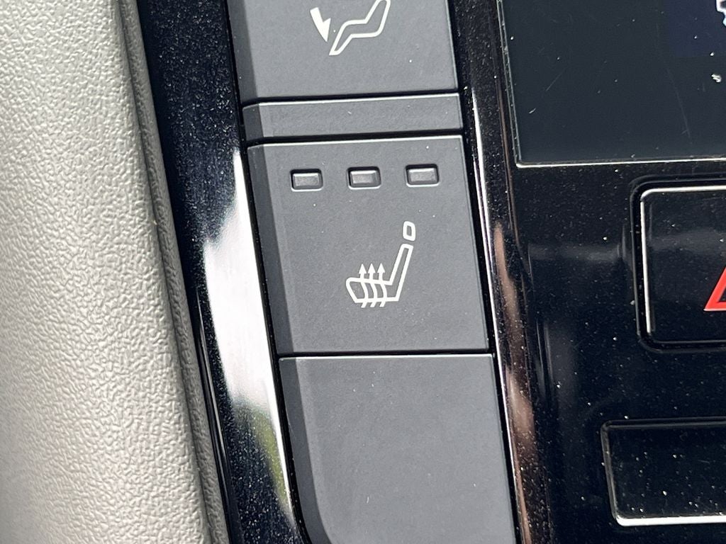 2023 INFINITI QX50 LUXE AWD
