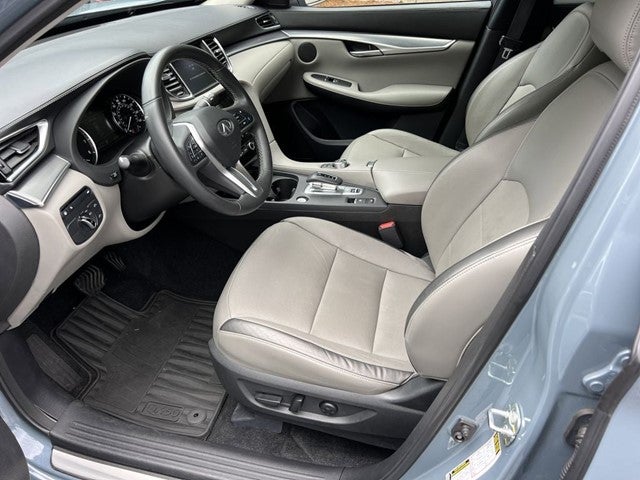 2023 INFINITI QX50 LUXE AWD