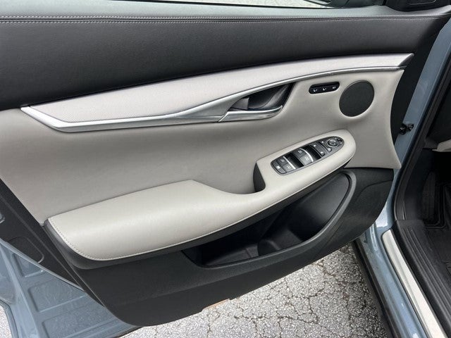 2023 INFINITI QX50 LUXE AWD