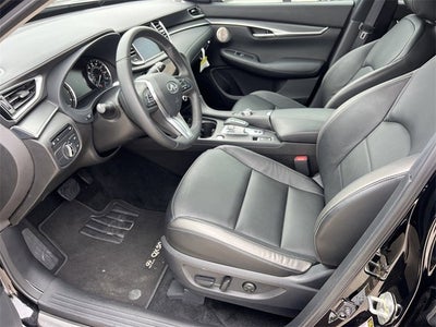 2025 INFINITI QX50 LUXE AWD