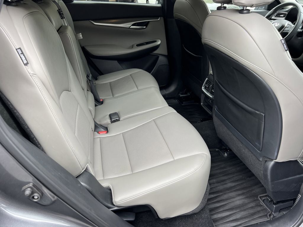 2023 INFINITI QX50 LUXE AWD