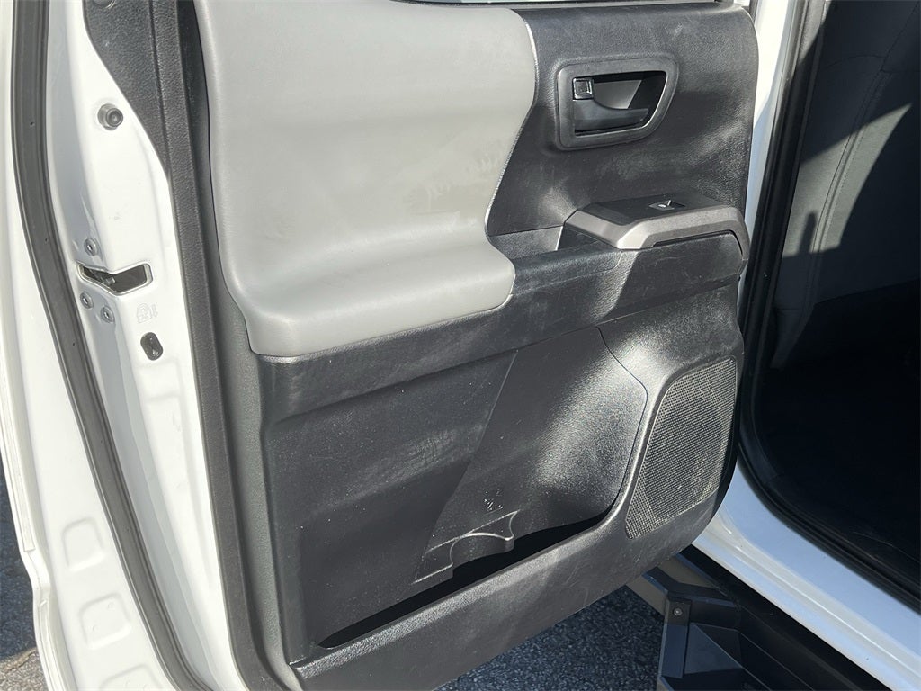 2020 Toyota Tacoma SR5 V6