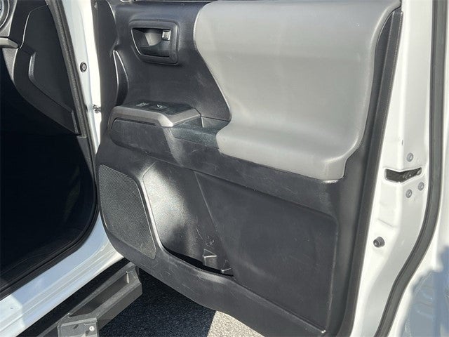 2020 Toyota Tacoma SR5 V6