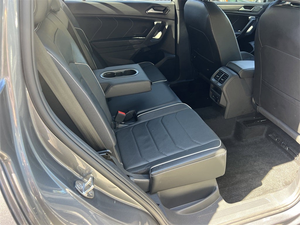 2024 Volkswagen Tiguan 2.0T SEL R-Line