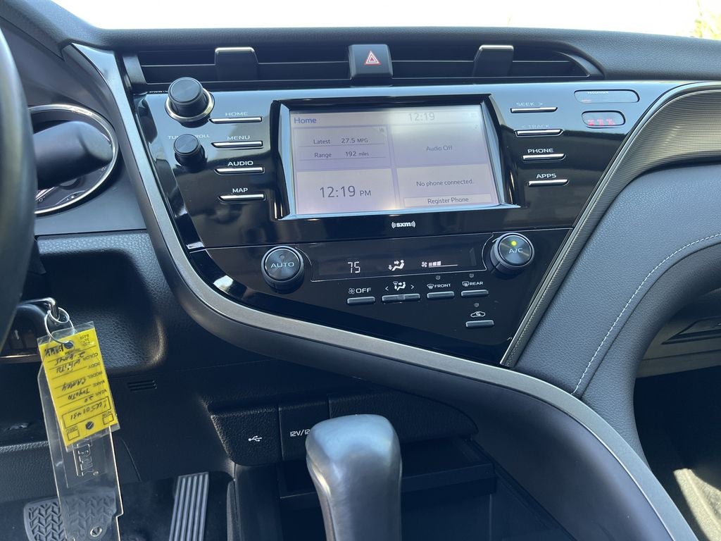 2020 Toyota Camry SE