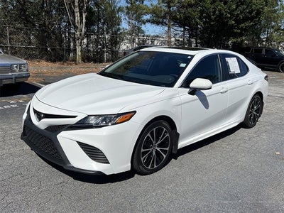 2020 Toyota Camry SE