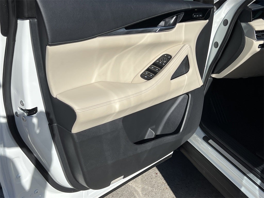 2025 INFINITI QX60 PURE