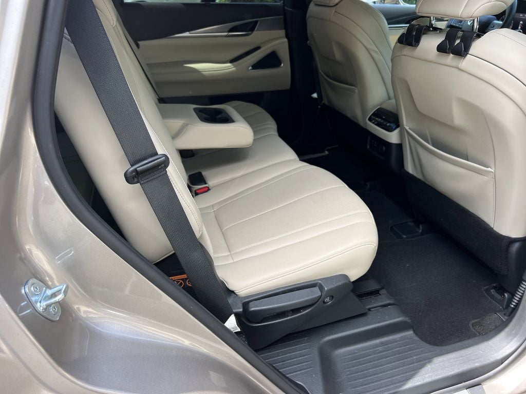 2023 INFINITI QX60 LUXE AWD
