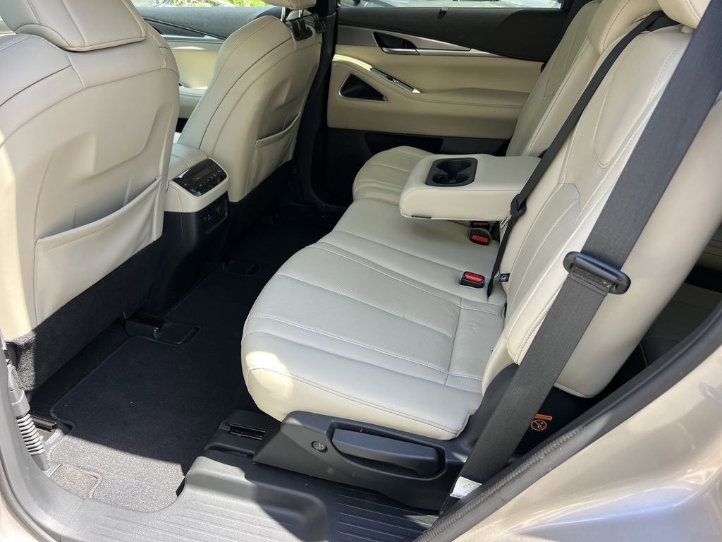 2023 INFINITI QX60 LUXE AWD