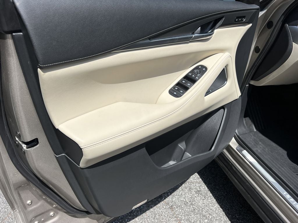 2023 INFINITI QX60 LUXE AWD