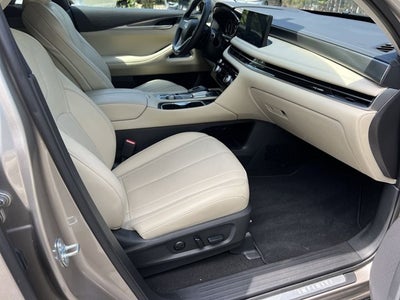 2023 INFINITI QX60 LUXE AWD