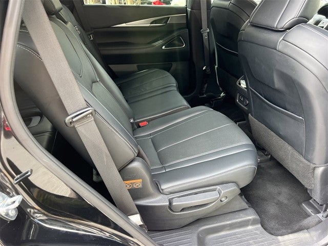 2023 INFINITI QX60 LUXE AWD