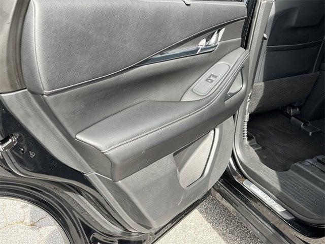 2023 INFINITI QX60 LUXE AWD