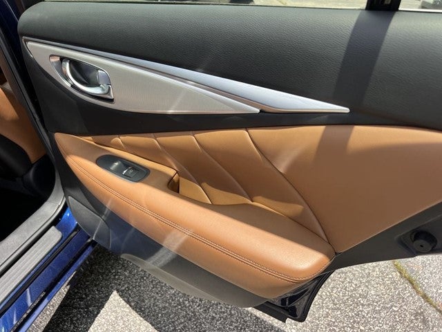 2023 INFINITI Q50 LUXE RWD