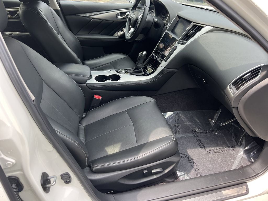 2022 INFINITI Q50 LUXE AWD