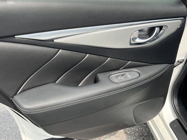 2022 INFINITI Q50 LUXE AWD