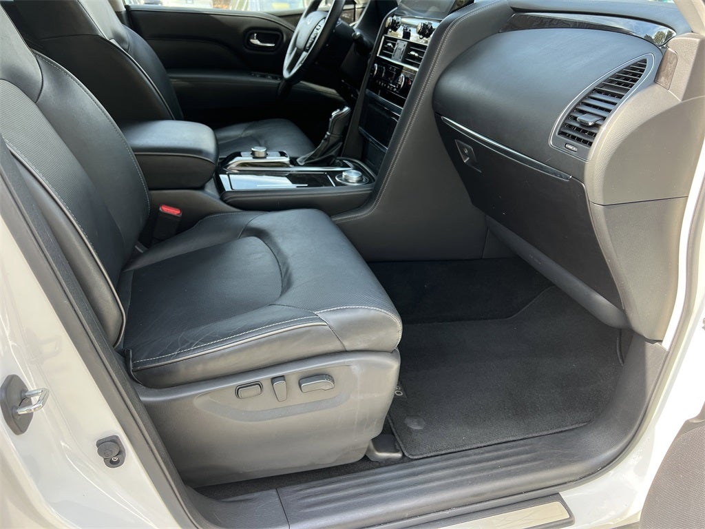 2024 INFINITI QX80 LUXE 4WD