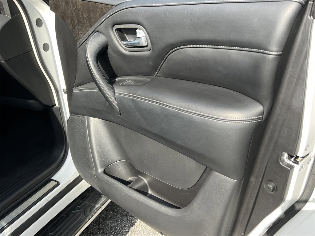 2024 INFINITI QX80 LUXE 4WD