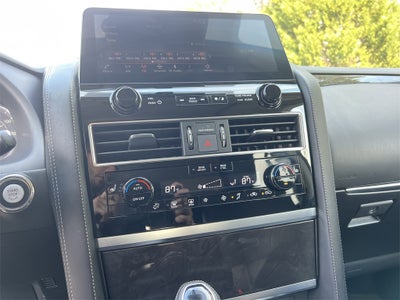 2024 INFINITI QX80 LUXE 4WD