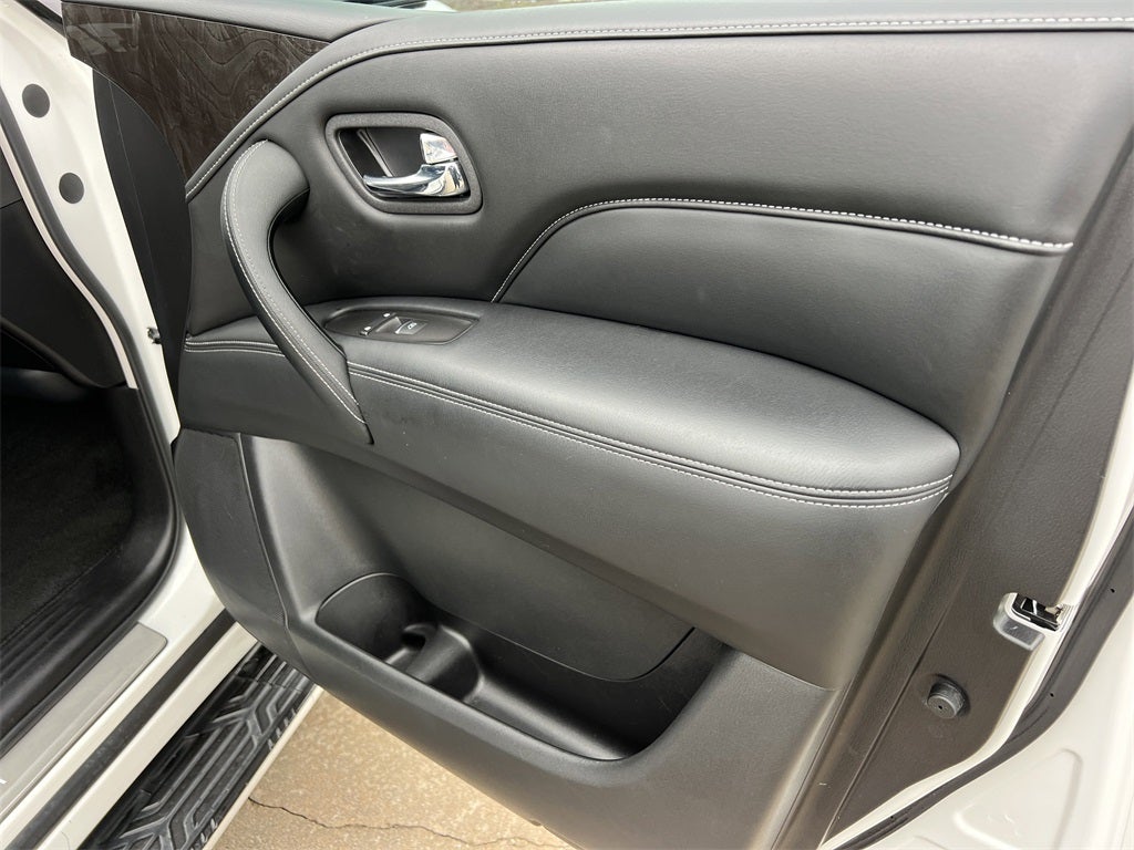 2024 INFINITI QX80 LUXE 4WD