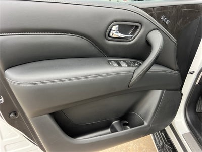 2024 INFINITI QX80 LUXE 4WD