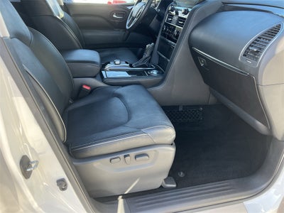 2023 INFINITI QX80 LUXE RWD