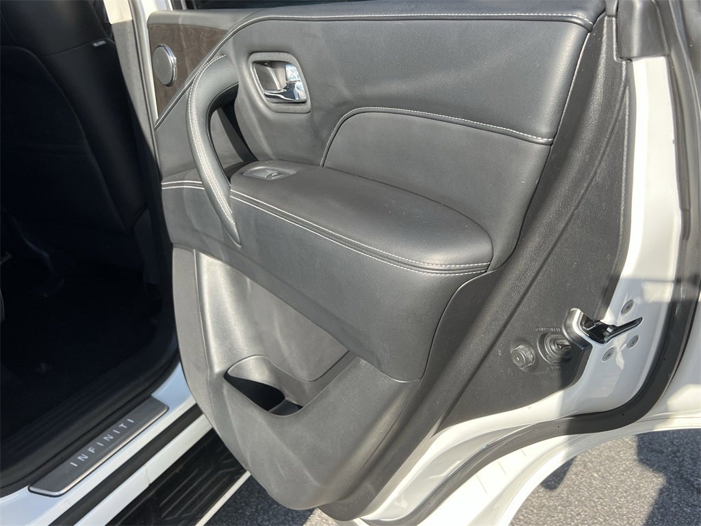 2023 INFINITI QX80 LUXE RWD