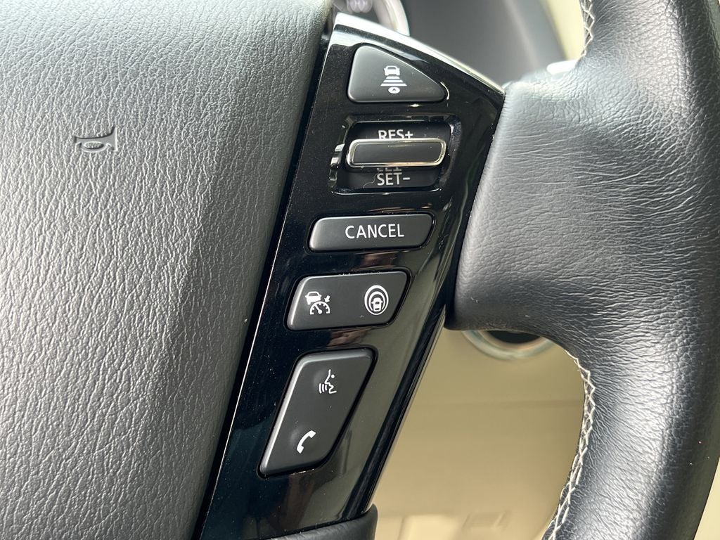 2023 INFINITI QX80 LUXE RWD