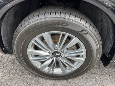 2023 INFINITI QX80 LUXE RWD