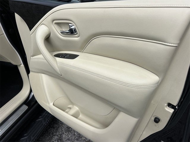 2023 INFINITI QX80 LUXE RWD