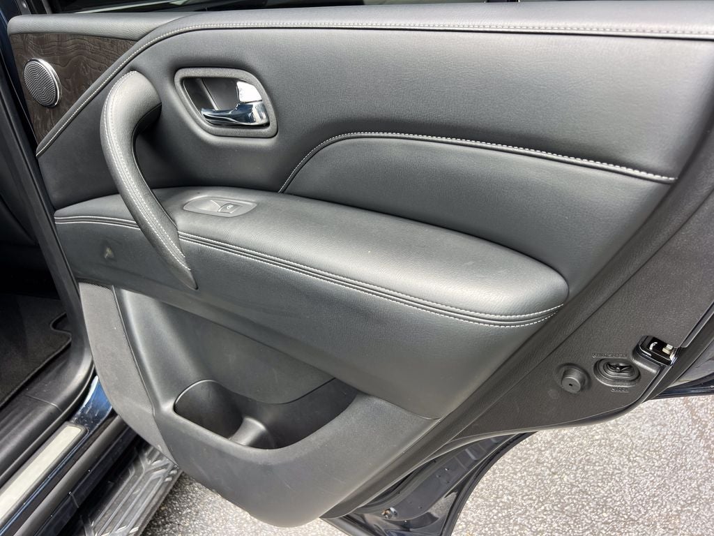 2021 INFINITI QX80 LUXE