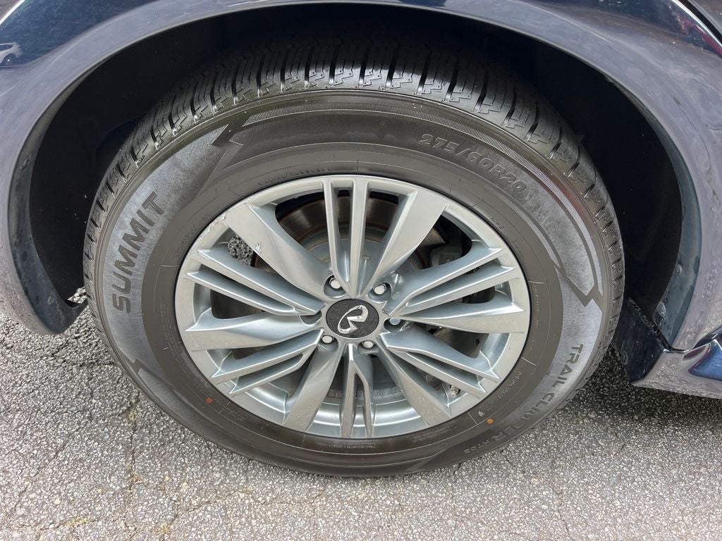 2021 INFINITI QX80 LUXE