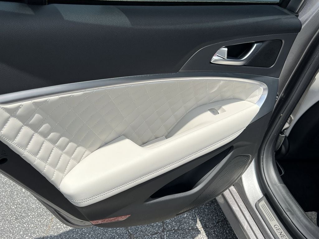2025 Genesis G70 3.3T Sport Advanced