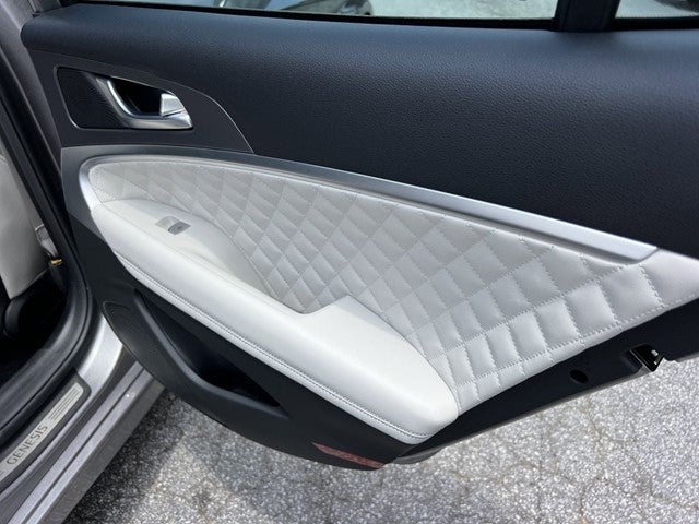 2025 Genesis G70 3.3T Sport Advanced