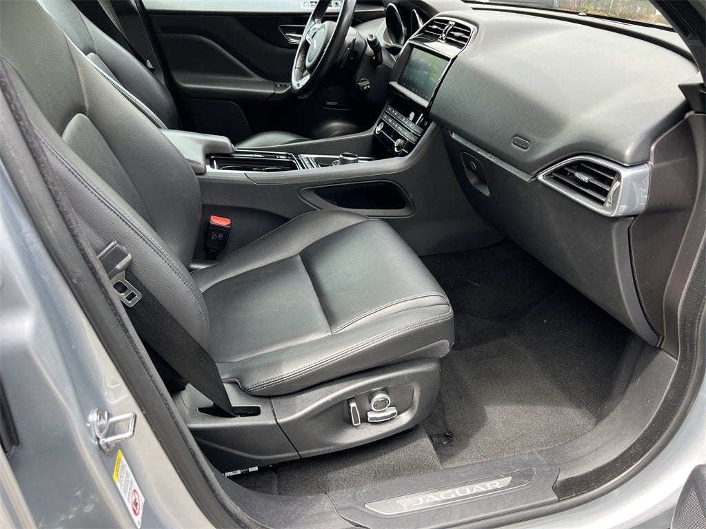 2020 Jaguar F-PACE 25t Premium