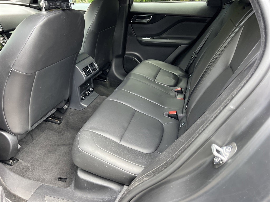 2020 Jaguar F-PACE 25t Premium